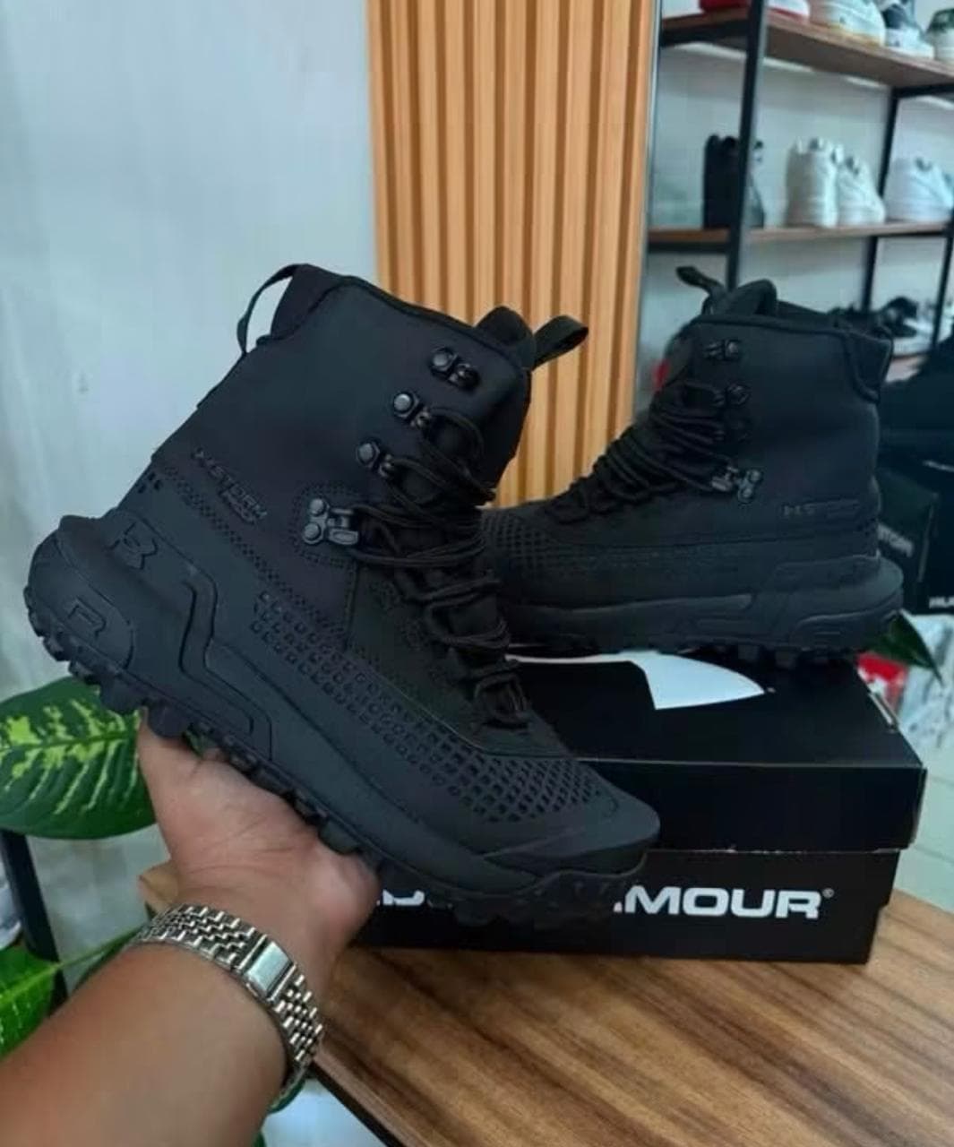 UNDER ARMOUR STORM XL BLACK