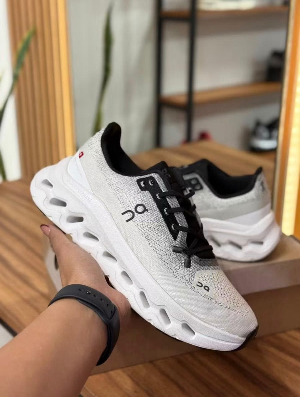 ON CLOUD CLOUDTLIT GREY WHITE